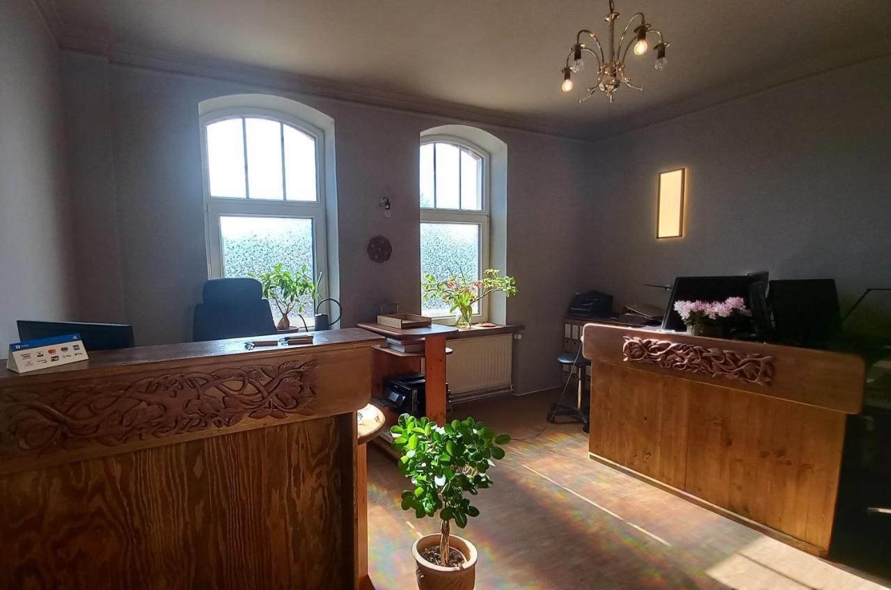 Triskele Haus - Oekologisches Gaestehaus Der Heilstaette Strelitz Neustrelitz Luaran gambar