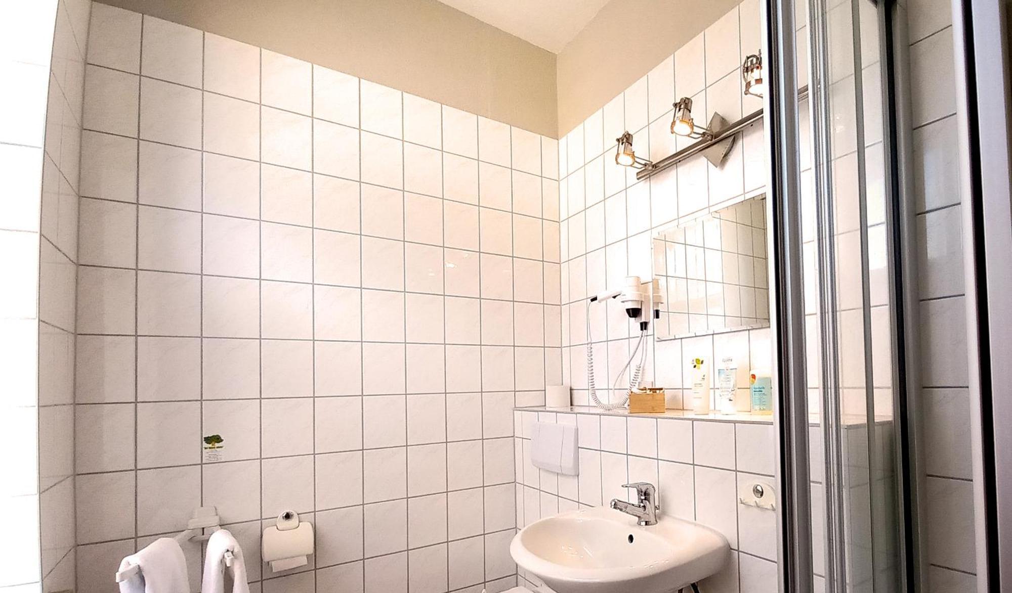 Triskele Haus - Oekologisches Gaestehaus Der Heilstaette Strelitz Neustrelitz Bilik gambar